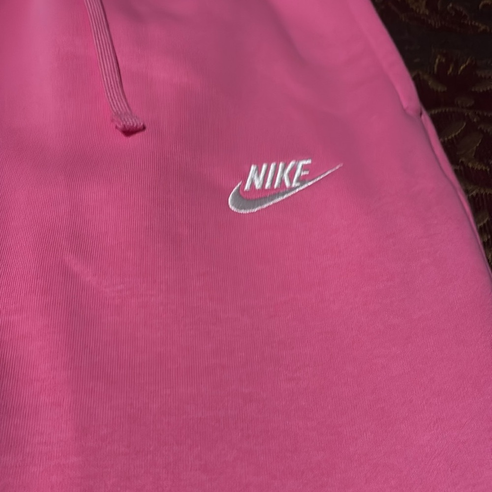 Nike Sportswear Fleece Lined Club Jogger. - Picture 2 of 7